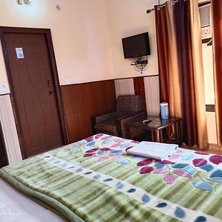 Hotel Vishla Palace By Uttarakhand Hotel Hospitality Narendra Nagar Экстерьер фото