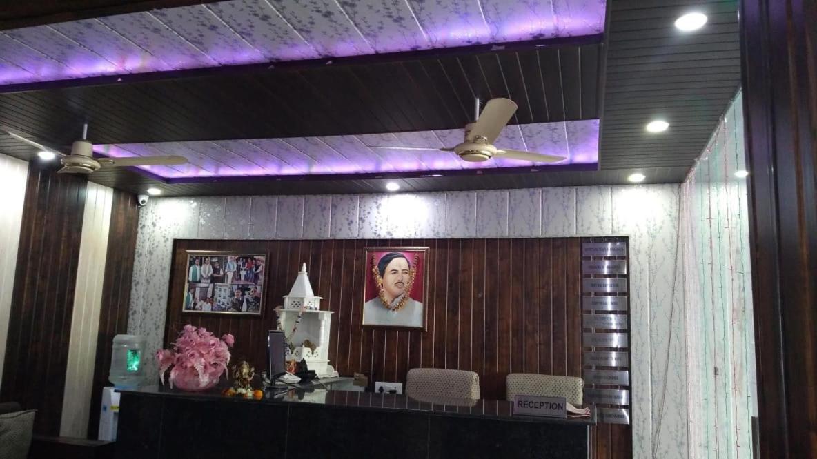 Hotel Vishla Palace By Uttarakhand Hotel Hospitality Narendra Nagar Экстерьер фото