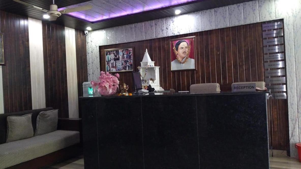 Hotel Vishla Palace By Uttarakhand Hotel Hospitality Narendra Nagar Экстерьер фото