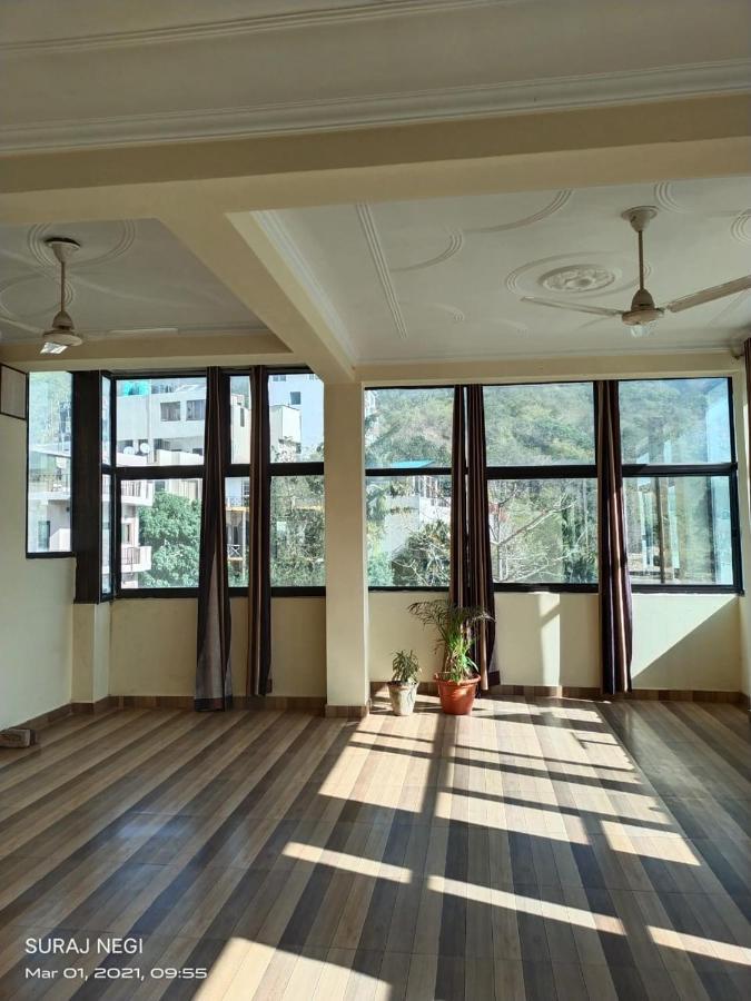 Hotel Vishla Palace By Uttarakhand Hotel Hospitality Narendra Nagar Экстерьер фото