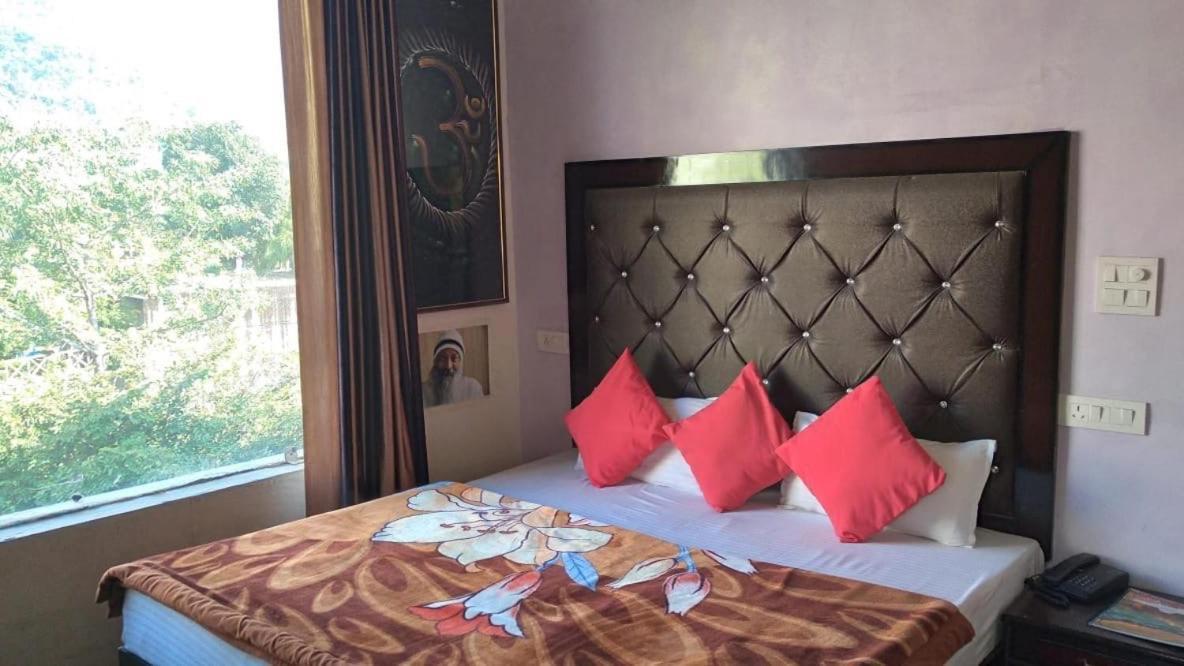 Hotel Vishla Palace By Uttarakhand Hotel Hospitality Narendra Nagar Экстерьер фото