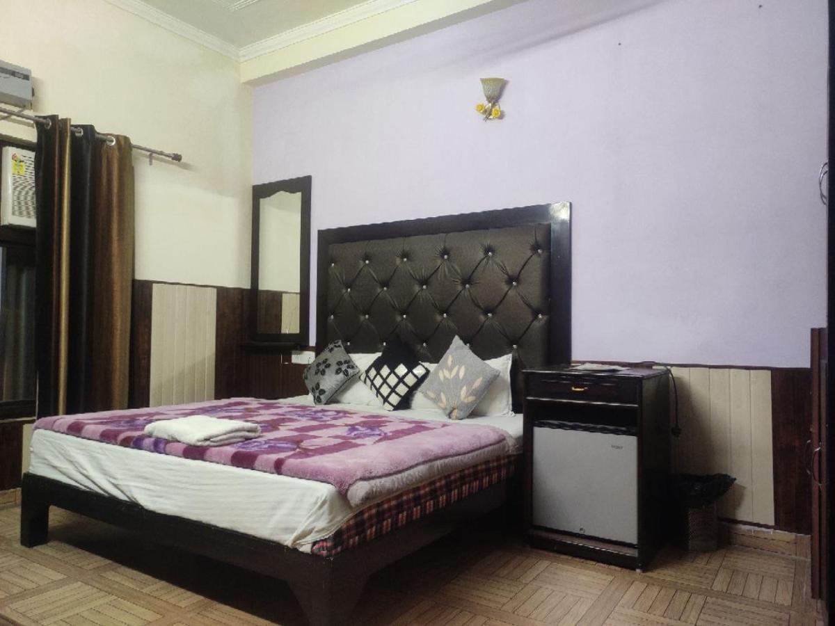 Hotel Vishla Palace By Uttarakhand Hotel Hospitality Narendra Nagar Экстерьер фото